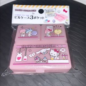 Hello Kitty Pill Case with 3 Pockets NEW